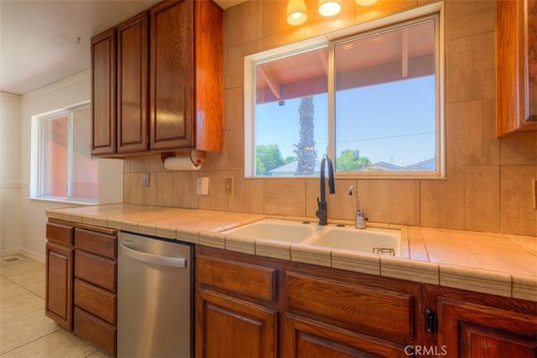 Interior, Kitchen, Tile Countertops