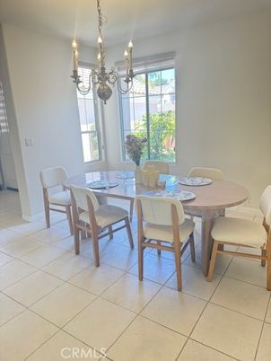 Chandelier, Dining room, Interior