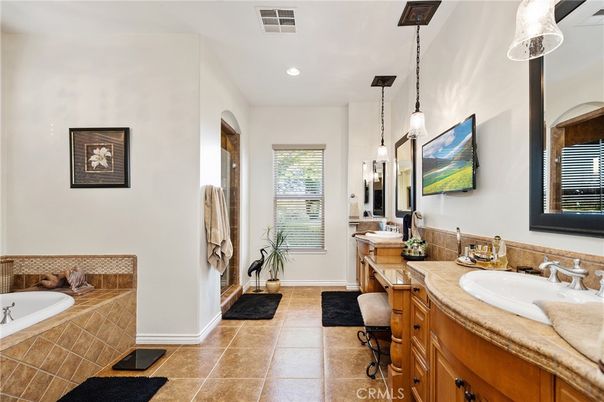 Bathroom, Interior, Pendant Lights, Recessed Lighting