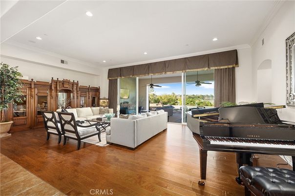 Interior, Living room, Piano, Recessed Lighting, Wood Texture Flooring