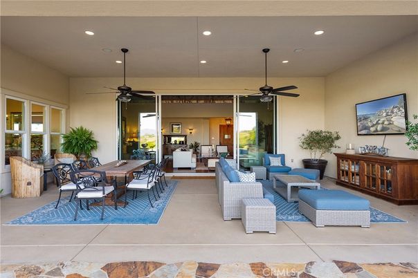 Dining room, Interior, Living room, Recessed Lighting