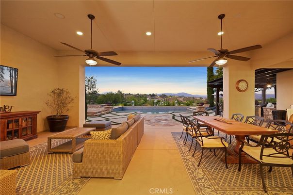 Exterior, Pool, Recessed Lighting