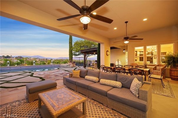 Exterior, Pool, Recessed Lighting