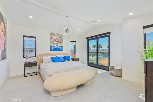 Bedroom, Chandelier, Interior, Pendant Lights, Recessed Lighting, Water