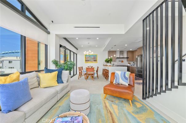 Dining room, Interior, Kitchen, Living room, Pendant Lights, Recessed Lighting, Stainless Steel Appliances