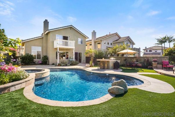 Backyard, Exterior, Pool