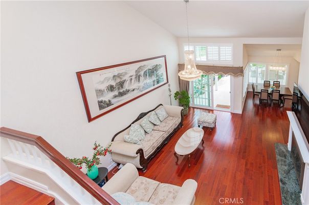 Chandelier, Dining room, Interior, Living room, Pendant Lights, Wood Texture Flooring