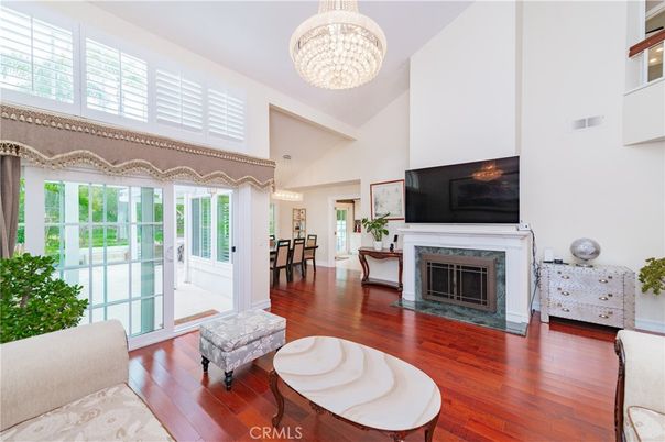 Chandelier, Dining room, Fireplace, Interior, Pendant Lights, Wood Texture Flooring