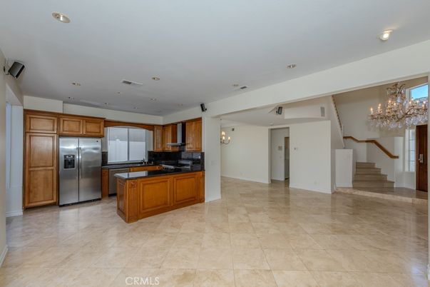 Chandelier, Interior, Kitchen, Recessed Lighting, Stainless Steel Appliances