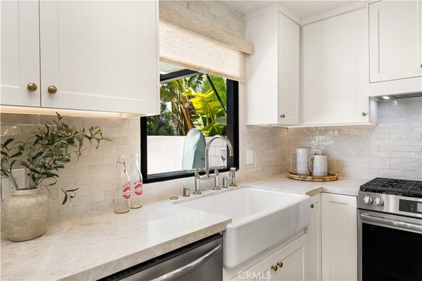 Interior, Kitchen, Stainless Steel Appliances
