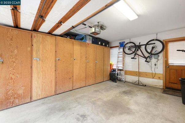 Garage, Interior