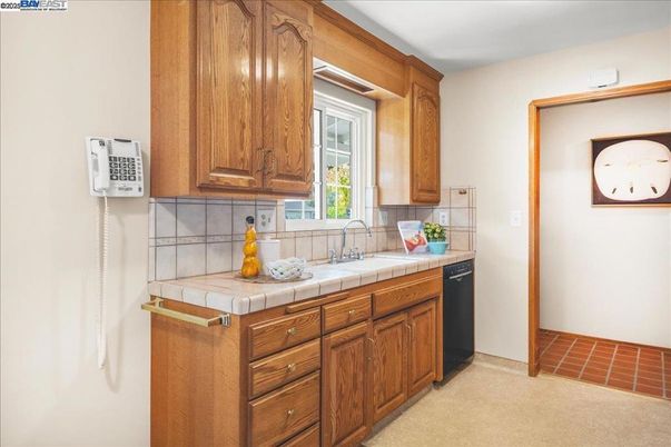 Interior, Kitchen, Tile Countertops
