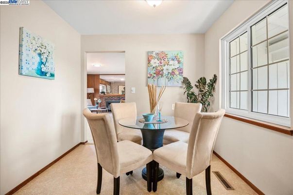 Dining room, Interior, Recessed Lighting