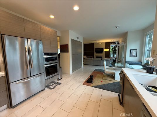 Dining room, Interior, Kitchen, Pendant Lights, Recessed Lighting, Stainless Steel Appliances