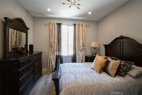 Bedroom, Interior, Pendant Lights, Recessed Lighting, Wood Texture Flooring