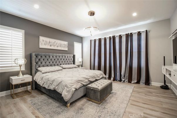 Bedroom, Interior, Pendant Lights, Recessed Lighting, Wood Texture Flooring