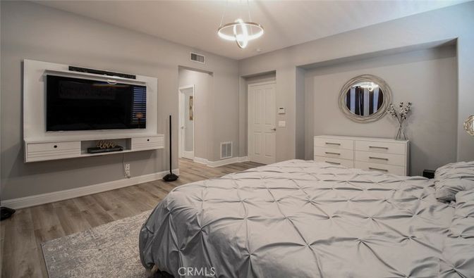 Bedroom, Interior, Pendant Lights, Wood Texture Flooring