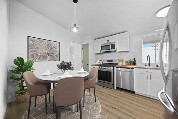 Dining room, Interior, Kitchen, Pendant Lights, Stainless Steel Appliances, Wood Texture Flooring