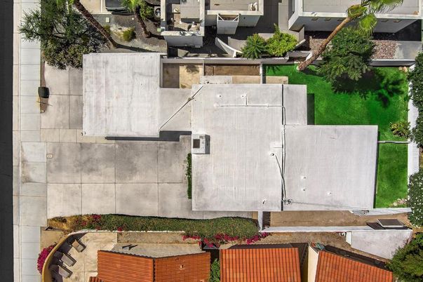 Exterior, Drone