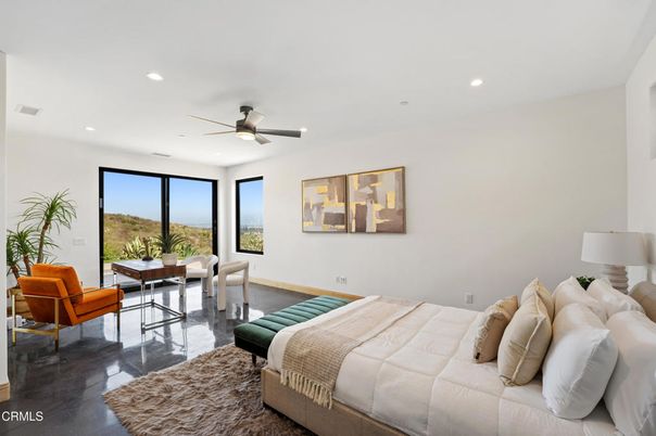 Bedroom, Dining room, Interior, Recessed Lighting