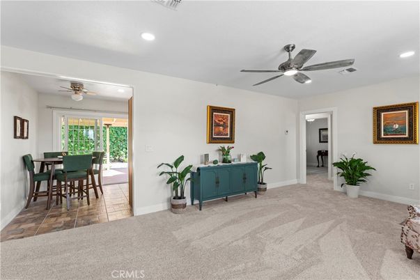 Dining room, Interior, Recessed Lighting