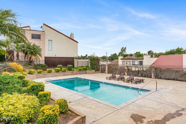 Exterior, Pool