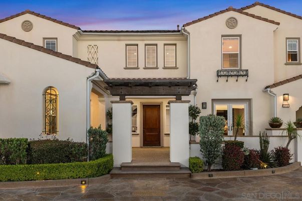 Exterior, Facade, Spanish Mediterranean