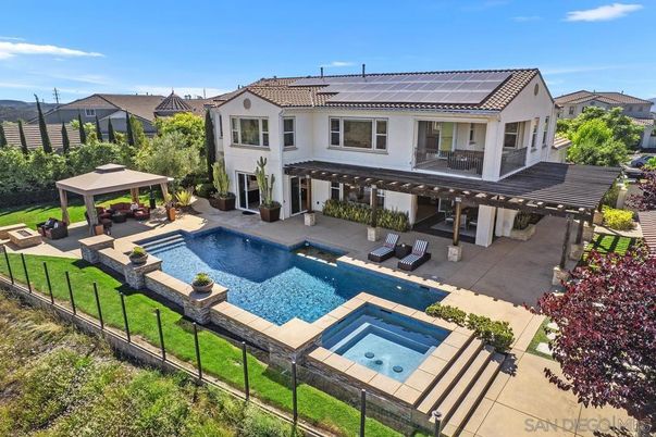 Exterior, Hot Tub, Pool, Solar Panels