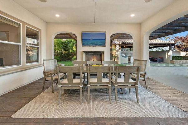Exterior, Fireplace, Recessed Lighting