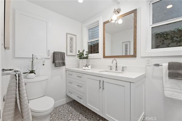 Bathroom, Interior, Recessed Lighting