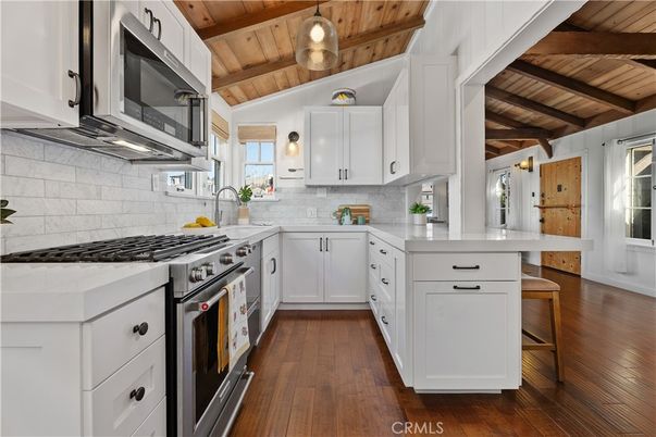 Interior, Kitchen, Stainless Steel Appliances, Wooden Beams, Wooden Ceilings, Wood Texture Flooring