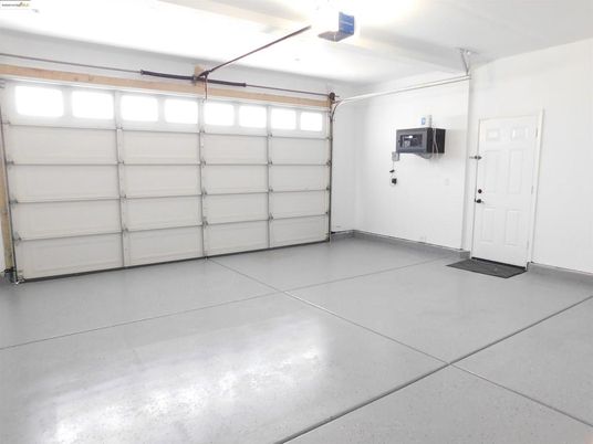 Garage, Interior