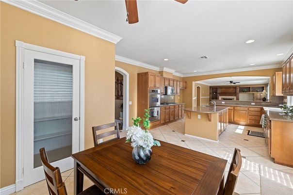 Dining room, Interior, Kitchen, Recessed Lighting, Stainless Steel Appliances