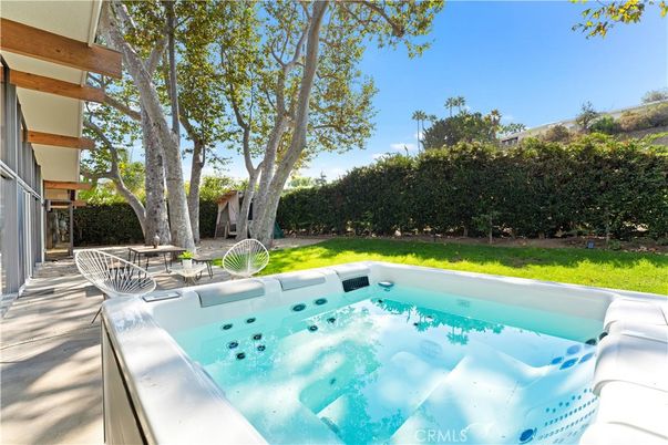 Backyard, Exterior, Hot Tub