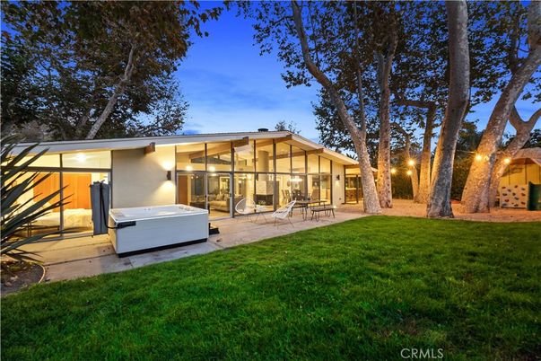 Backyard, Exterior, Hot Tub