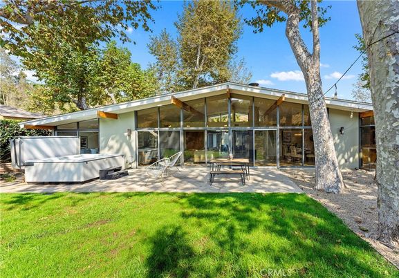 Backyard, Exterior, Hot Tub