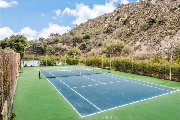 Exterior, Tennis Courts