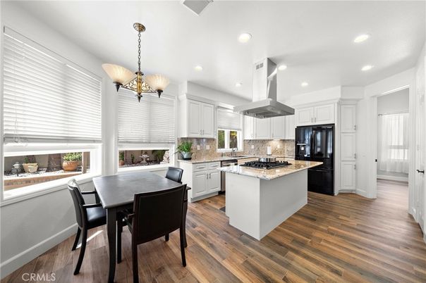 Dining room, Interior, Kitchen, Pendant Lights, Recessed Lighting, Wood Texture Flooring