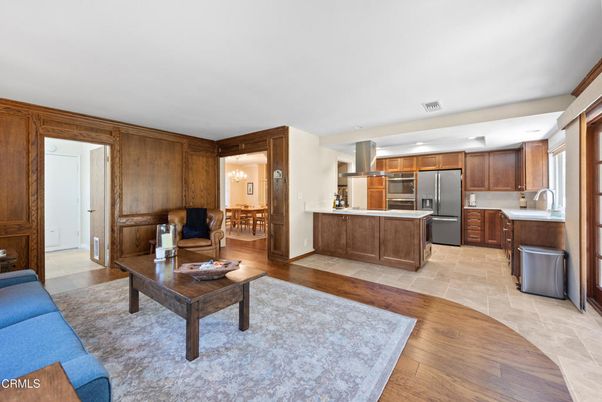 Dining room, Interior, Kitchen, Living room, Stainless Steel Appliances, Wood Texture Flooring