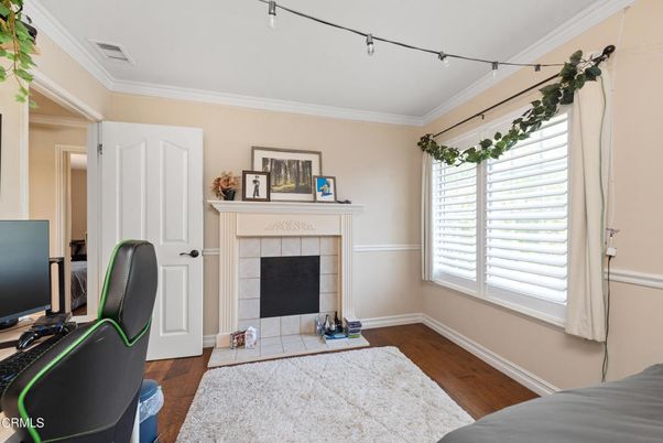 Fireplace, Home Office, Interior, Wood Texture Flooring