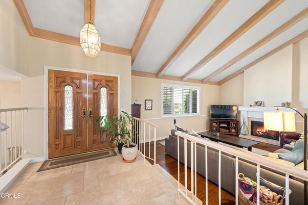 Fireplace, Interior, Pendant Lights