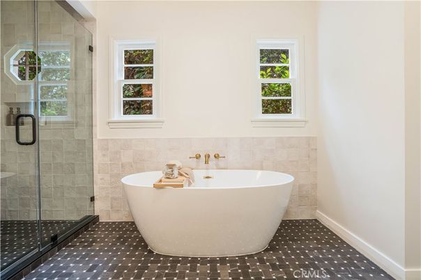 Bathroom, Free Standing Baths, Glass Shower, Interior