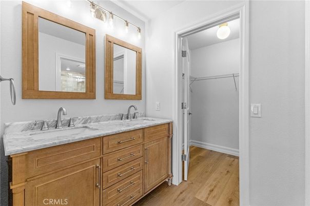 Bathroom, Dual Sink Vanities, Interior, Wood Texture Flooring