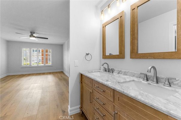 Bathroom, Dual Sink Vanities, Interior, Wood Texture Flooring