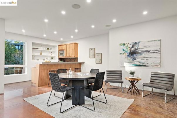 Dining room, Interior, Kitchen, Recessed Lighting