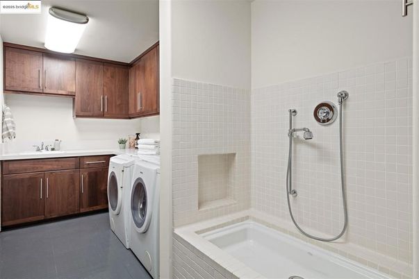 Bathroom, Interior, Washer