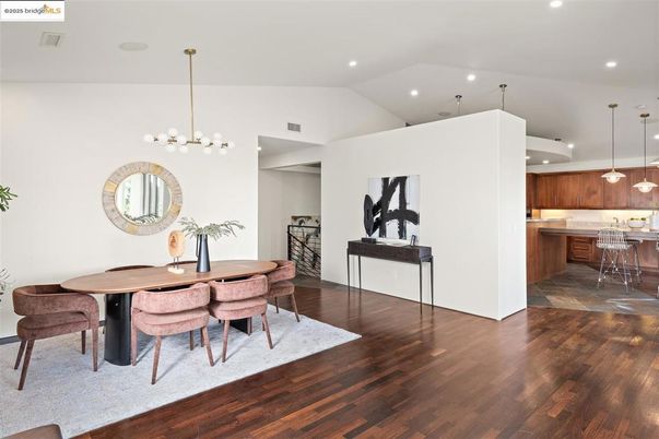 Dining room, Interior, Kitchen, Pendant Lights, Recessed Lighting, Wood Texture Flooring