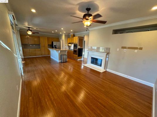 Fireplace, Interior, Kitchen, Recessed Lighting, Wood Texture Flooring