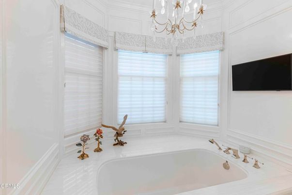 Bathroom, Chandelier, Interior