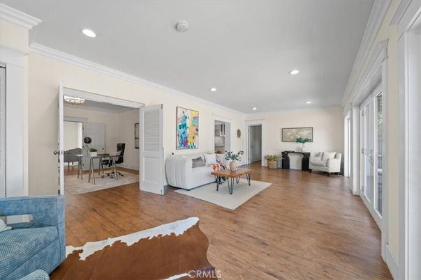 Dining room, Interior, Living room, Recessed Lighting, Wood Texture Flooring